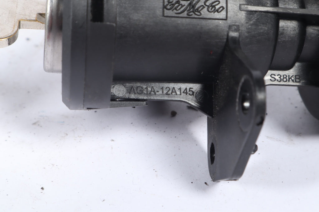 2010-2012 Ford Taurus Ignition Lock Cylinder w/ Key OEM 8A5T-15607-BA