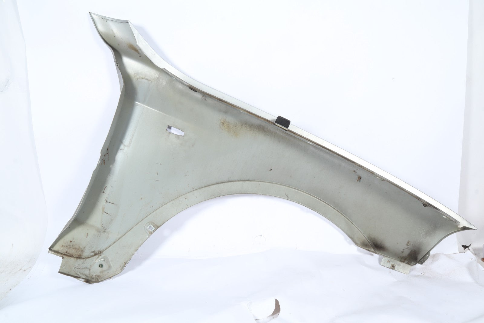 2007-2010 BMW X3 FRONT RIGHT PASSENGER FENDER OEM