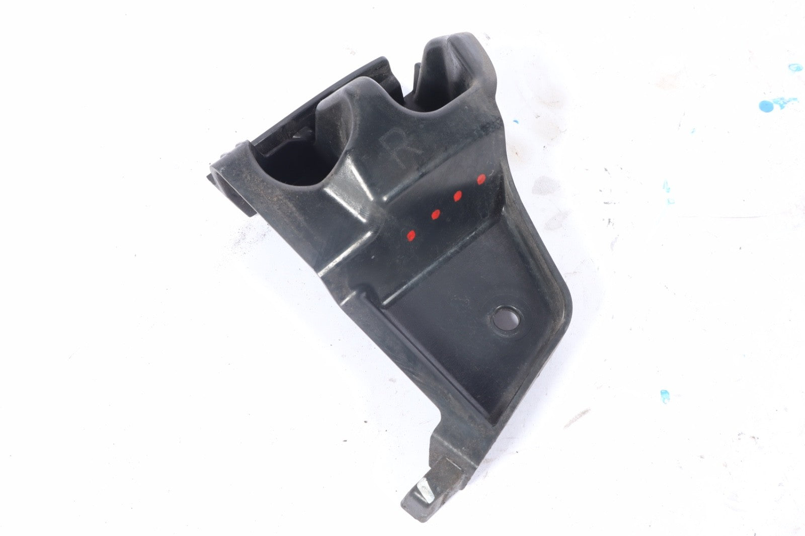 2004-2010 BMW X3  REAR RIGHT BUMPER MOUNT/ BRACKET (Corner) 3414408 OEM