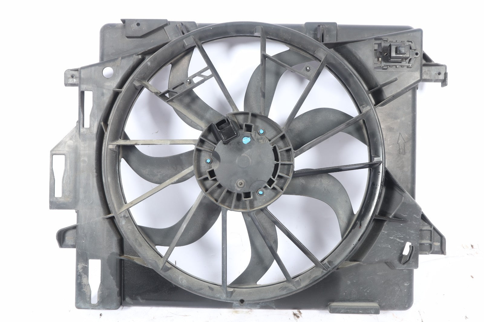 2015 - 2020 DODGE GRAND CARAVAN RADIATOR COOLING FAN SHROUD MOTOR 05005144A0 OEM