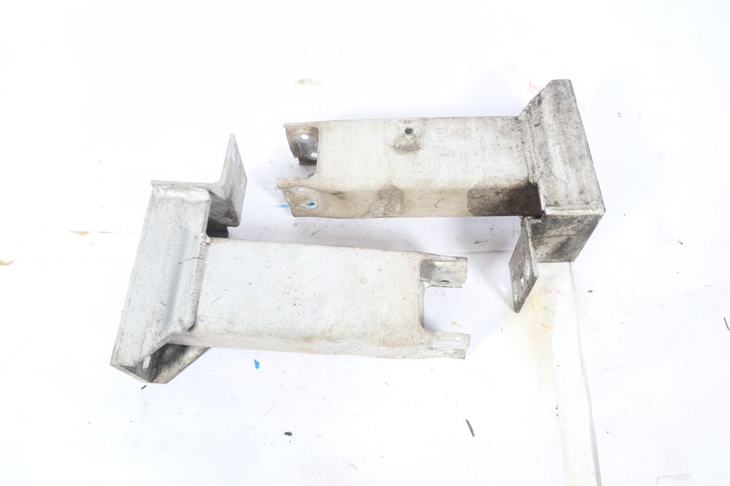 2004-2010 BMW X3 FRONT LEFT RIGHT BUMPER REINFORCEMENT BRACKET  3448461 OEM