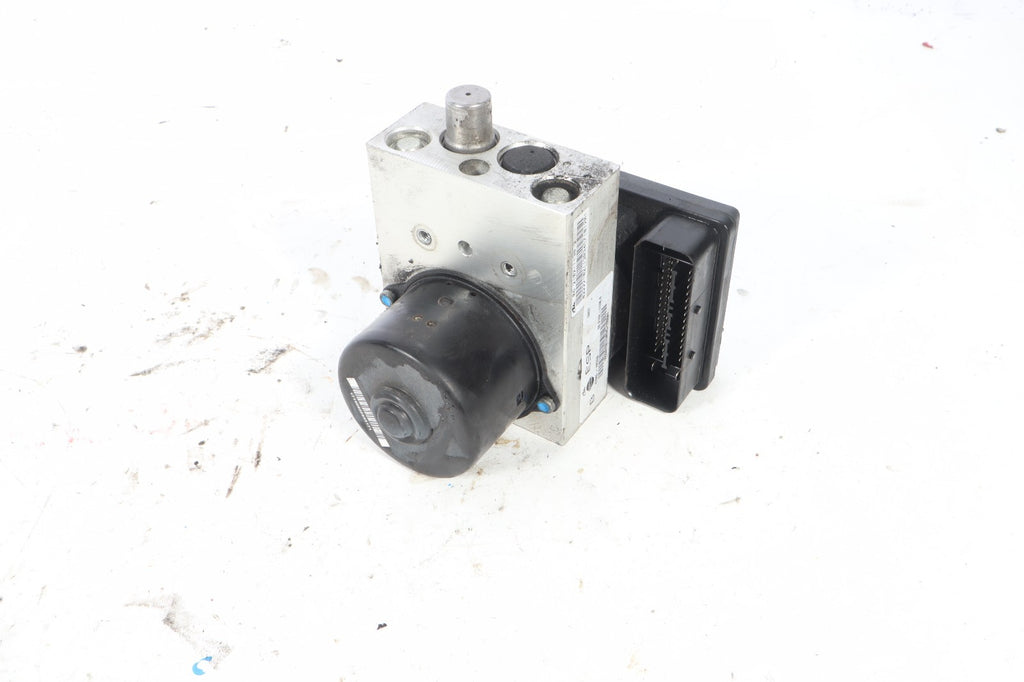 2004-2012 NISSAN TITAN 4WD ABS ANTI-LOCK BRAKE PUMP MODULE 47660-ZR20B OEM