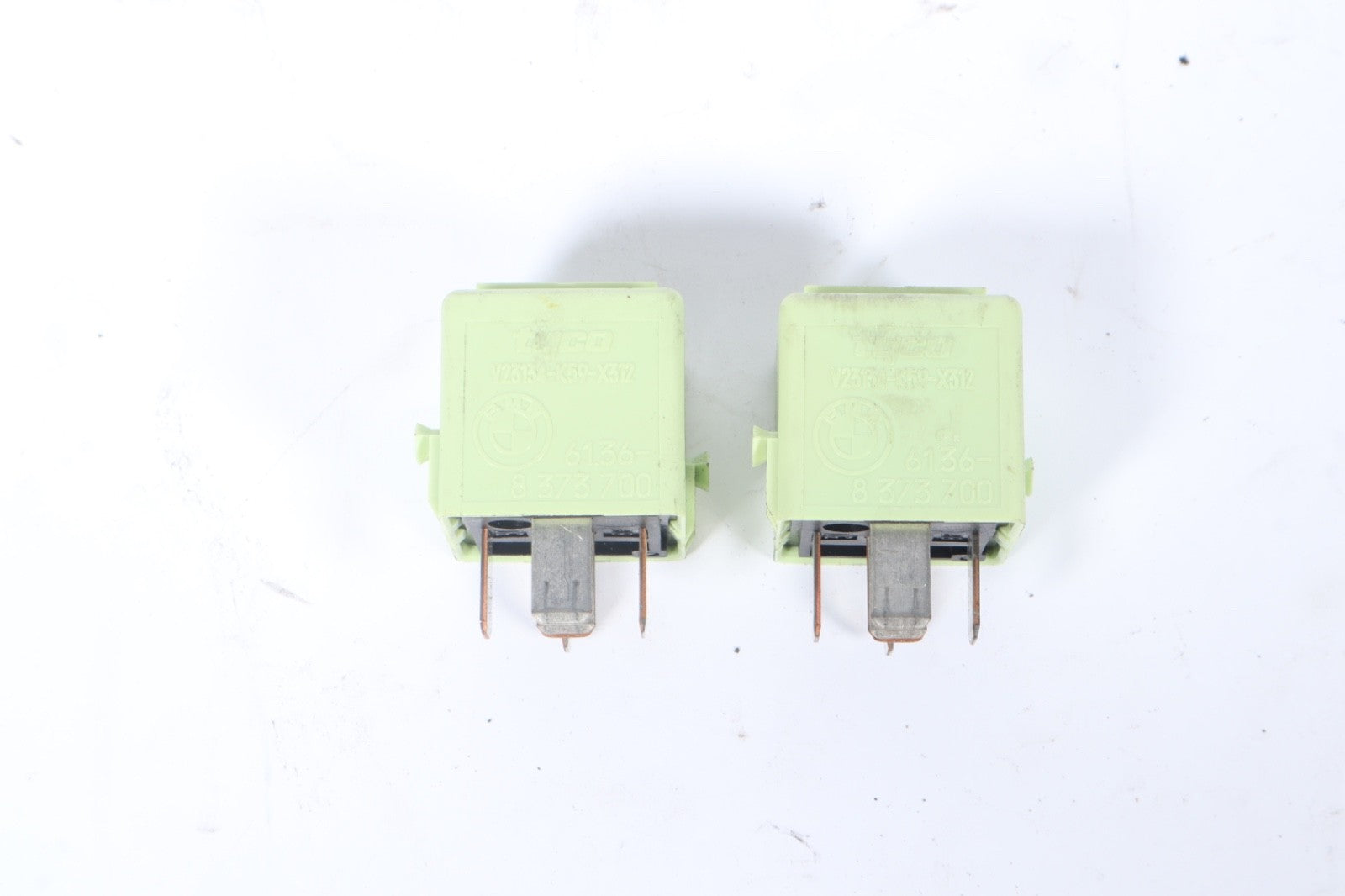 2004-2010 BMW X3 Fuel Pump Relay Fuse Light Green OEM