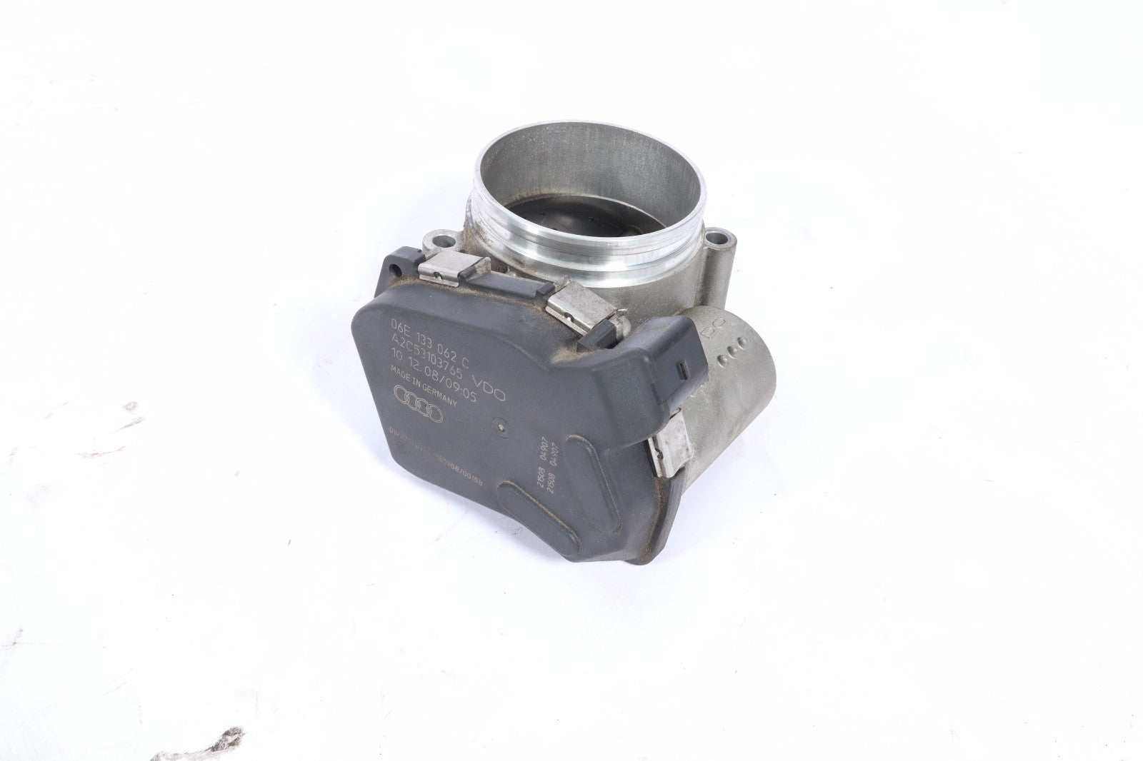 2009-2017 AUDI A4 THROTTLE VALVE BODY 06E-133-062-C OEM