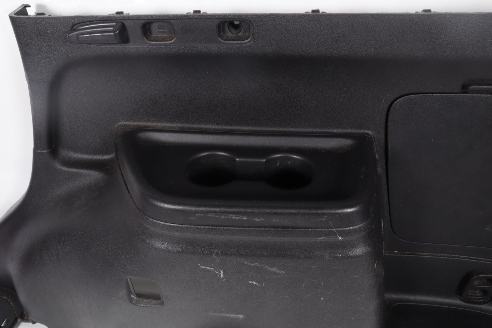 2014 - 2018 MITSUBISHI OUTLANDER TRUNK RIGHT SIDE QUARTER PANEL TRIM COVER OEM