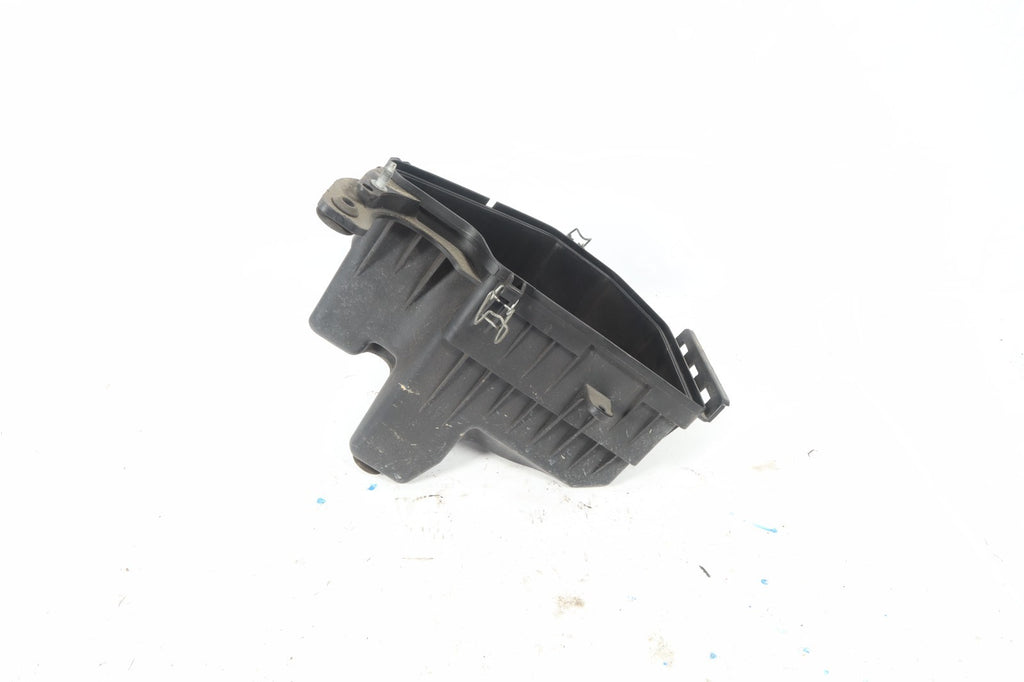 2011-2020 DODGE GRAND CARAVAN AIR CLEANER FILTER BOX ASSEMBLY OEM