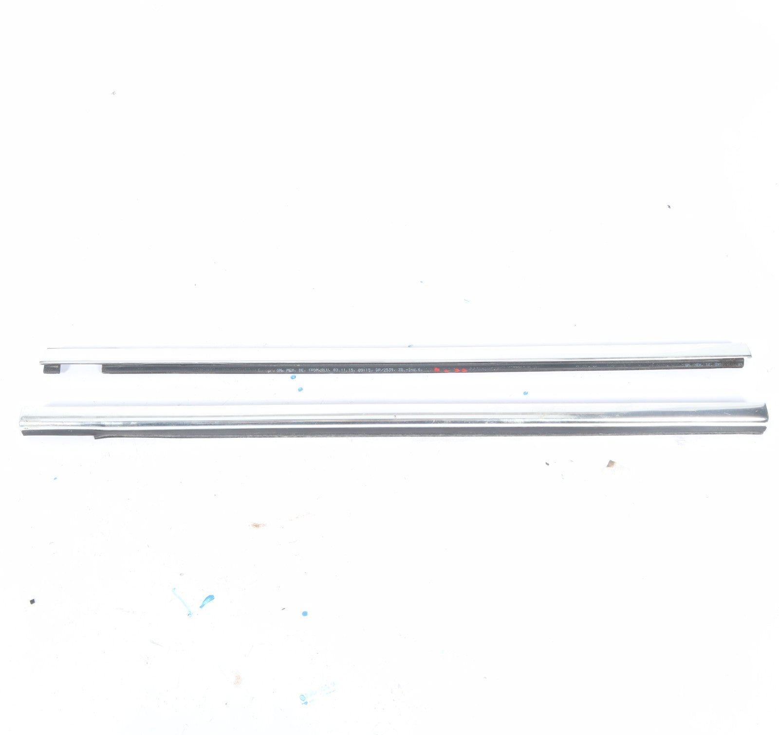 2016–2019 BUICK CASCADA RIGHT LEFT QUARTER WINDOW BELT MOLDING TRIM OEM