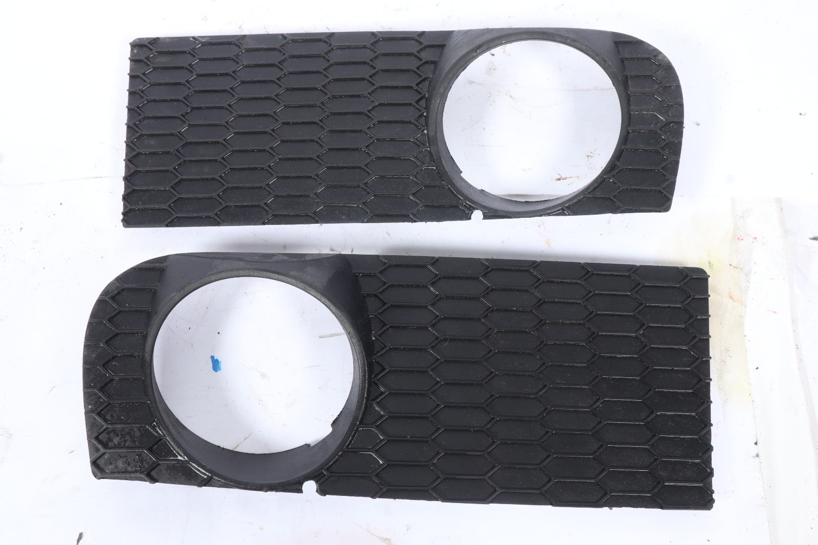2007-2010 BMW X3 FOG DRIVING LIGHT GRILLS COVERS FFRONT RIGHT AND LEFT OEM