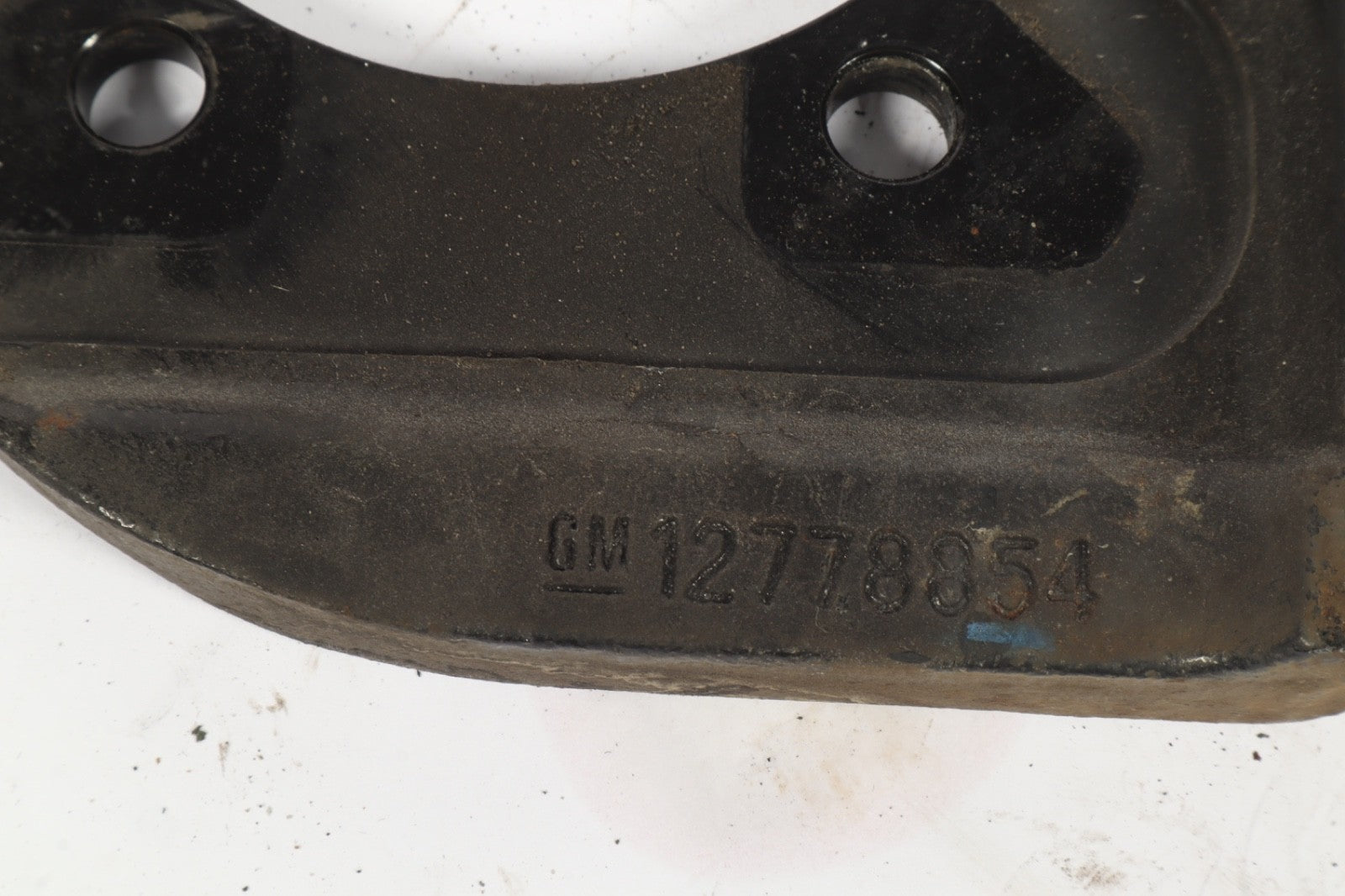 2016-2019 Buick Cascada Rear Left Right Brake Caliper Bracket OEM