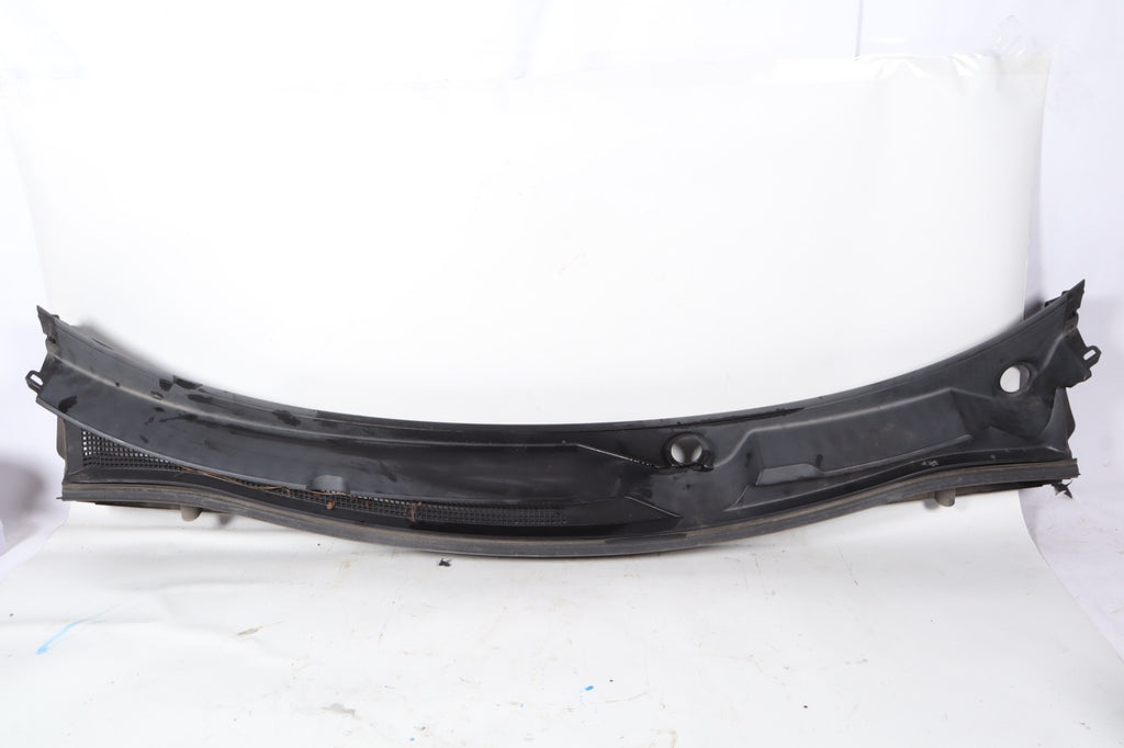 2015 - 2022 MITSUBISHI OUTLANDER WINDSHIELD WIPER COWL GRILLE TOP PANEL OEM