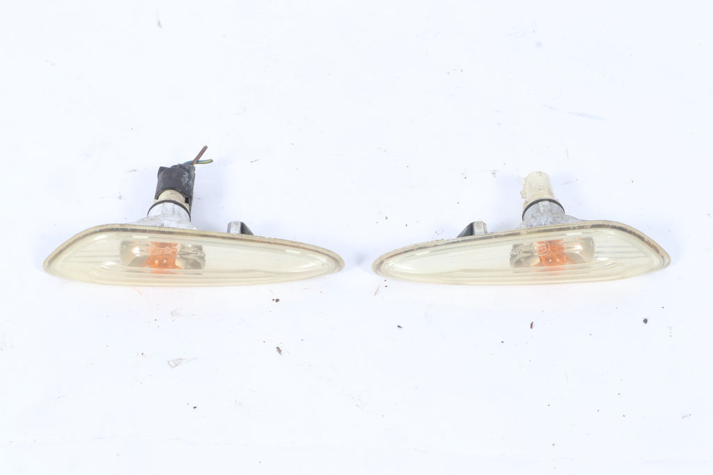 2004-2010 BMW X3 LEFT RIGHT FENDER SIDE MARKER LIGHT OEM