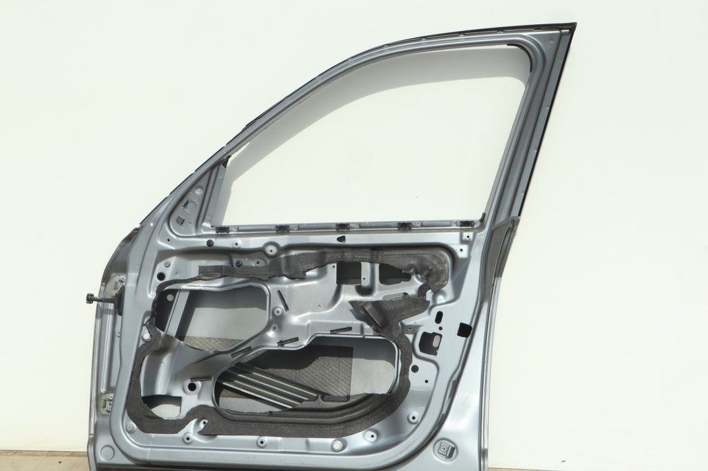 2004-2010 BMW X3 E83 Front Right Driver Side Door Shell  OEM ONLY PICK UP!!!