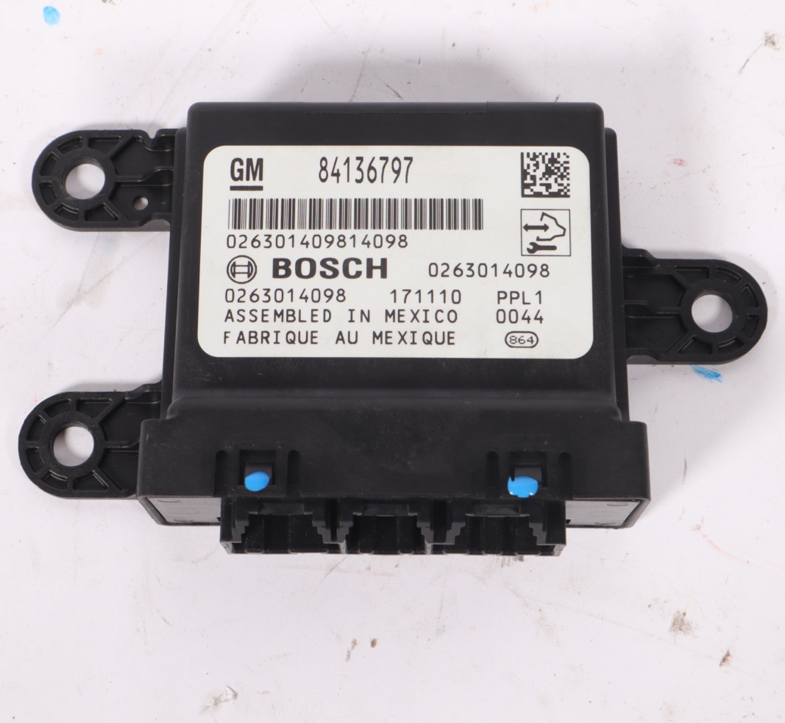 2017 2018 Buick Cascada OEM Park Aid Assist 84136797
