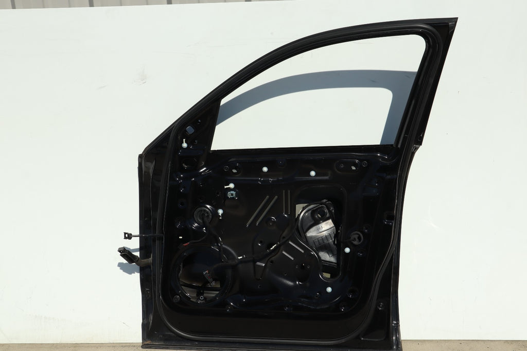 2009 - 2017 AUDI Q5 FRONT RIGHT  DOOR SHELL OEM ONLY PICK UP!!!