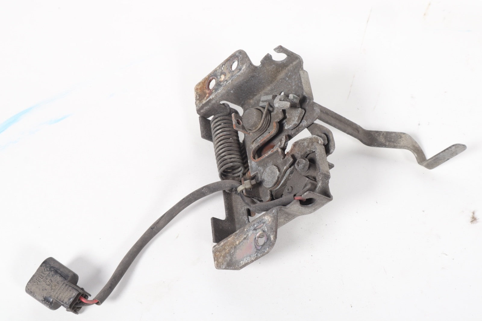 2014-2020 MITSUBISHI OUTLANDER FRONT HOOD LOCK RELEASE LATCH ACTUATOR OEM