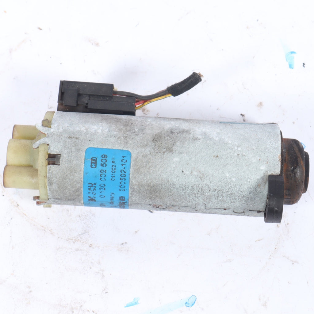 2006-2012 VOLKSWAGEN AUDI SEAT ADJUST MOTOR 0130002509 OEM