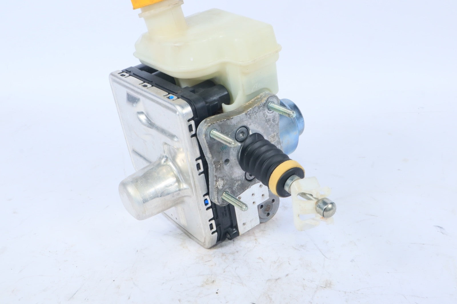 2017-2023 ALFA ROMEO STELVIO POWER BRAKE BOOSTER MASTER CYLINDER OEM