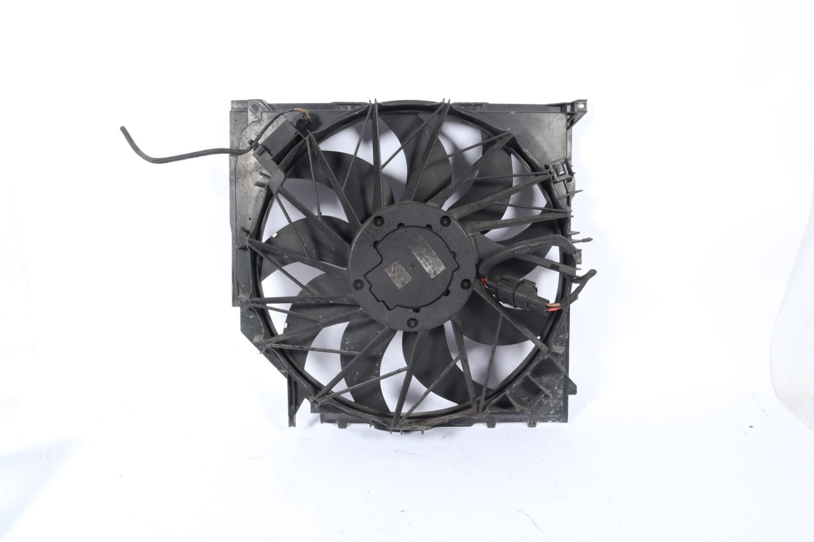 2008 BMW X3 3.0SI E83 ENGINE RADIATOR COOLING FAN MOTOR SHROUD 67326946638 OEM