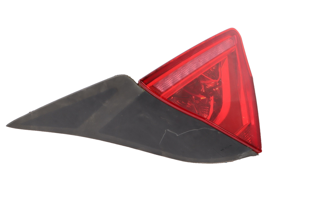 2012-2015 AUDI A7 S7 REAR DRIVER LEFT TAIL LIGHT STOP BRAKE LAMP  OEM
