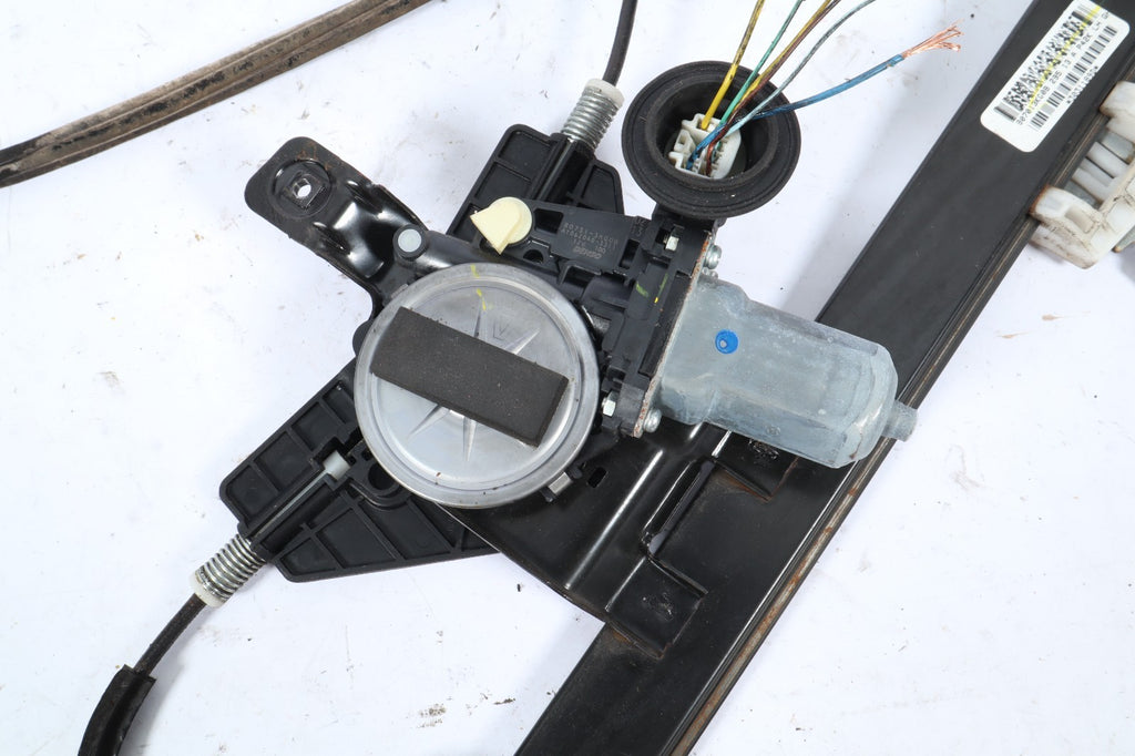 2013-2020 NISSAN PATHFINDER FRONT LEFT SIDE DOOR WINDOW REGULATOR W MOTOR OEM