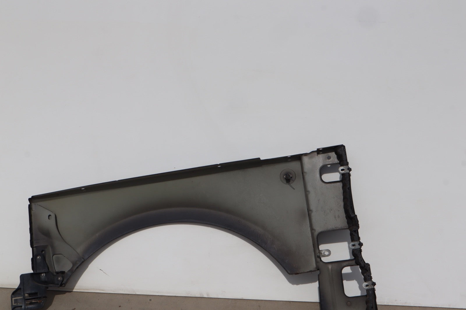 2006-2012 LAND ROVER RANGE ROVER RIGHT FENDER  OEM