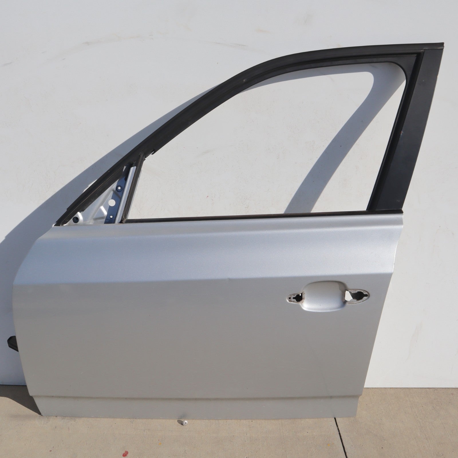 2004-2010 BMW X3 REAR LEFT DRIVER SIDE DOOR SHELL OEM ONLY PICK UP!!!
