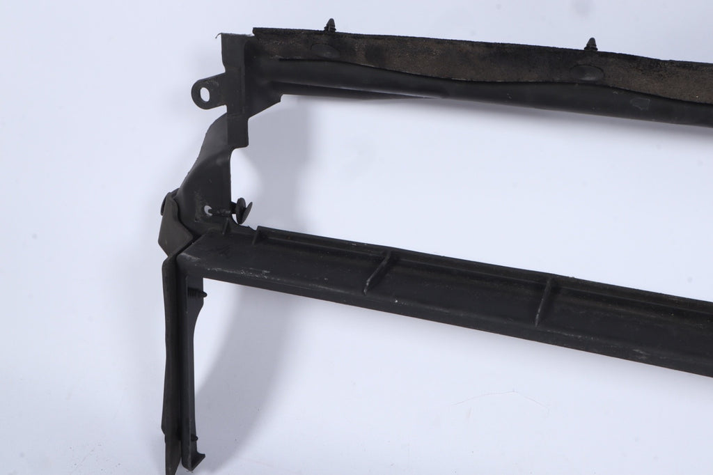 2012-2019 CHEVROLET SONIC RADIATOR LOWER COVER BAFFLE OEM 42391601