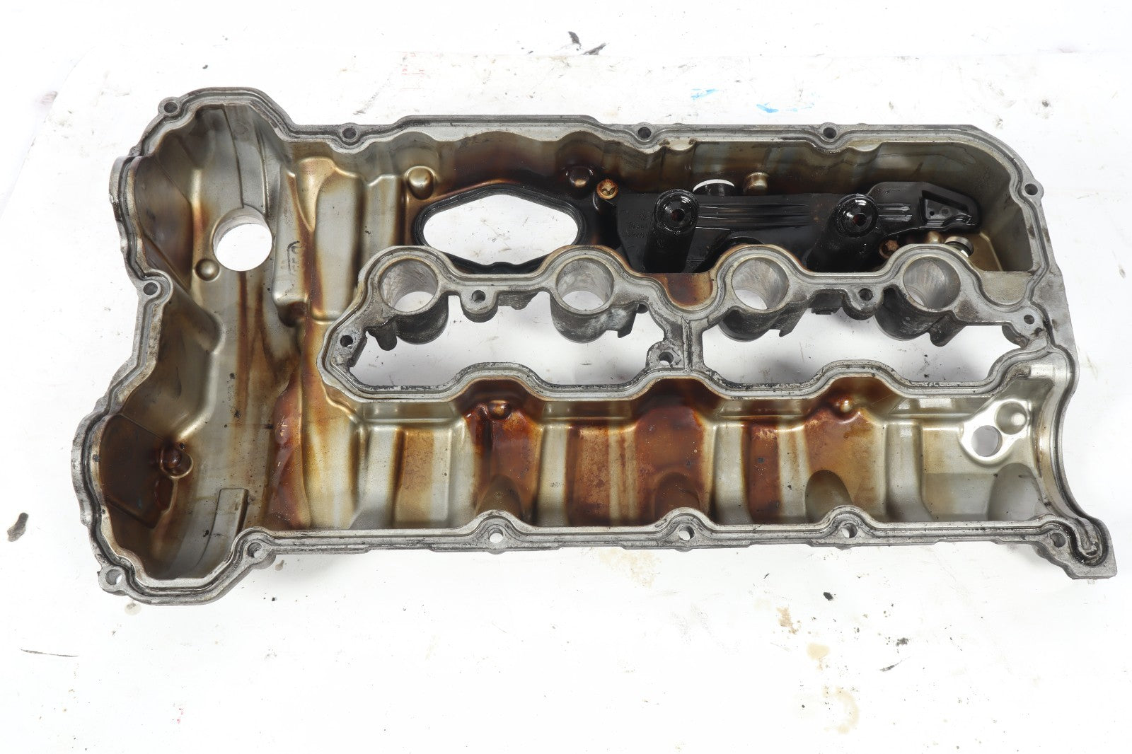 2008-2014 BMW X5 X6 E70 E71 E72 N63 4.4L ENGINE VALVE COVER RIGHT 7566283 OEM