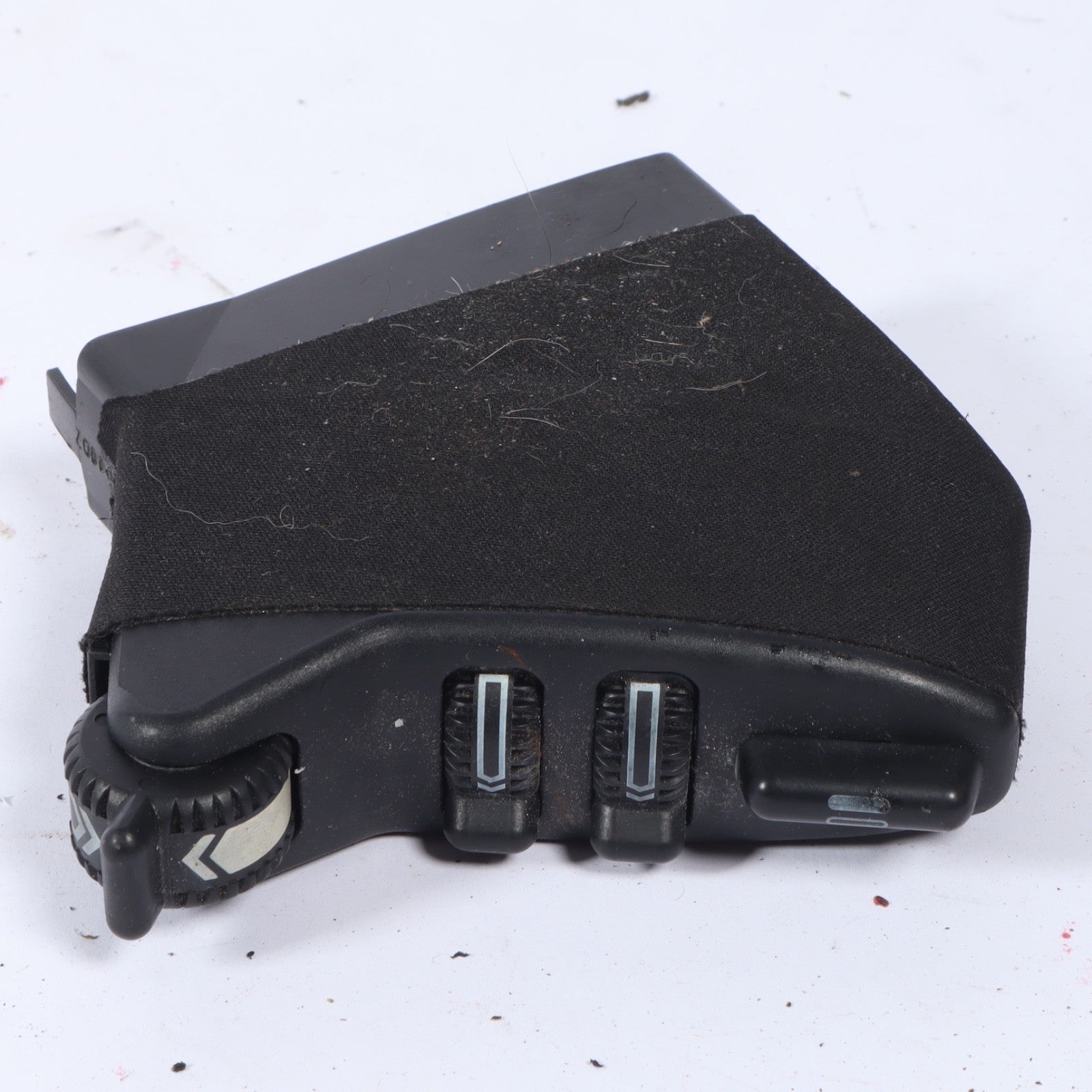 1998-2002 MERCEDES BENZ E320 LEFT  SEAT SWITCH OEM 2108000178