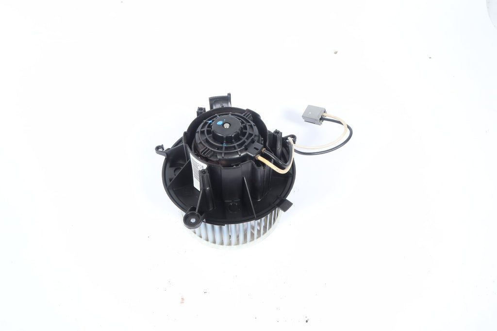 2016-2019 BUICK CASCADA HEATER FAN BLOWER MOTOR OEM U7253002