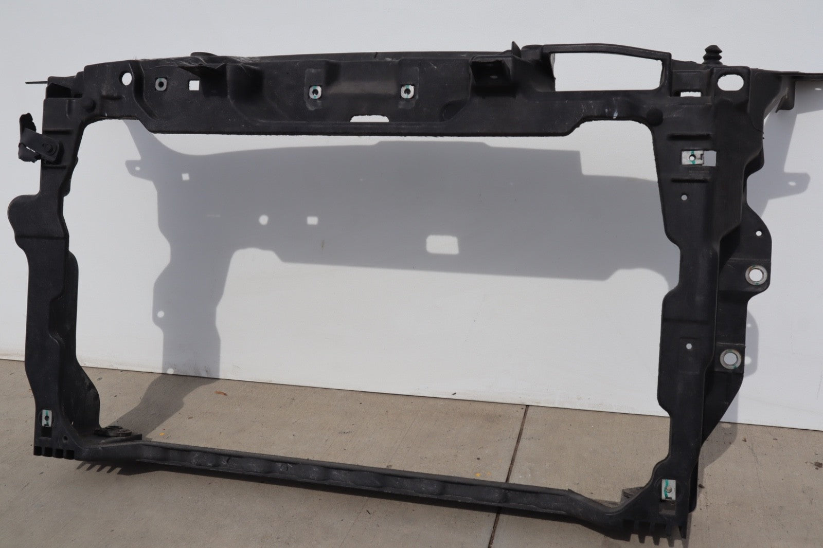 2010-2016 FORD TAURUS FRONT RADIATOR CORE SUPPORT OEM