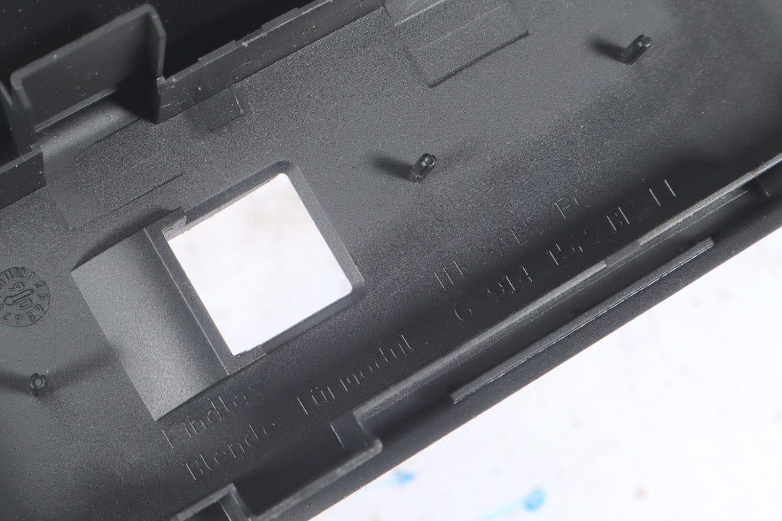 2006-2009 RANGE ROVER FRONT RIGHT MASTER WINDOW SWITCH BEZEL TRIM OEM