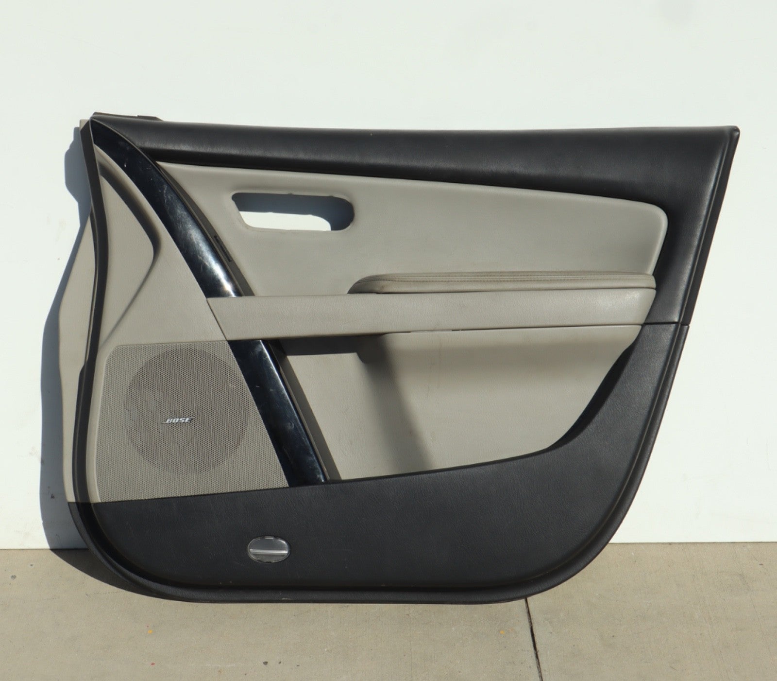 2010-2012 MAZDA CX-9 FRONT DOOR TRIM PANEL DRIVER SIDE RIGHT OEM