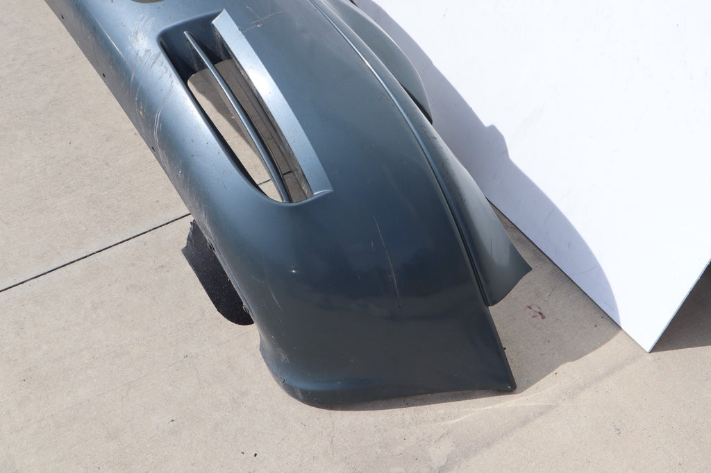2001-2004 CHRYSLER TOWN & COUNTRY FRONT BUMPER COVER OEM ONLY PICK UP!!!