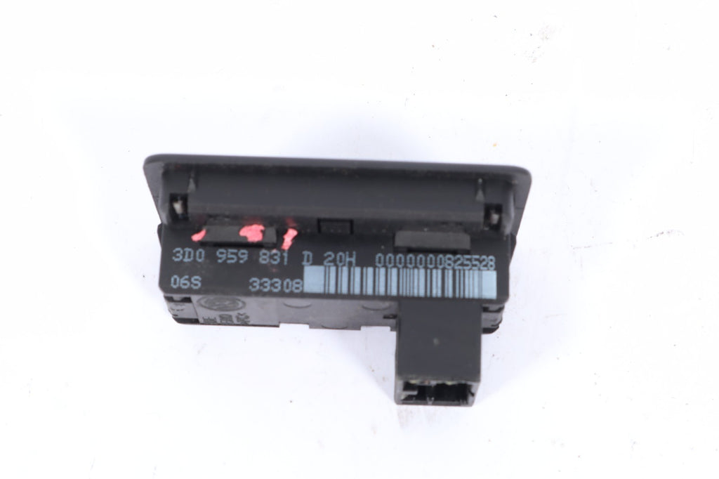 2013-2018 AUDI Q5 TAILGATE TRUNK DECKLID SWITCH  3D0959831D OEM