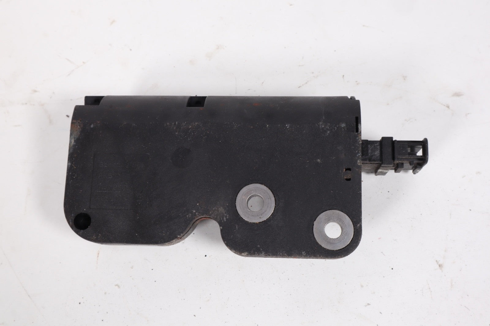 03-10 Porsche Cayenne 955 957 Rear Liftgate Trunk Actuator 7L0827511 OEM