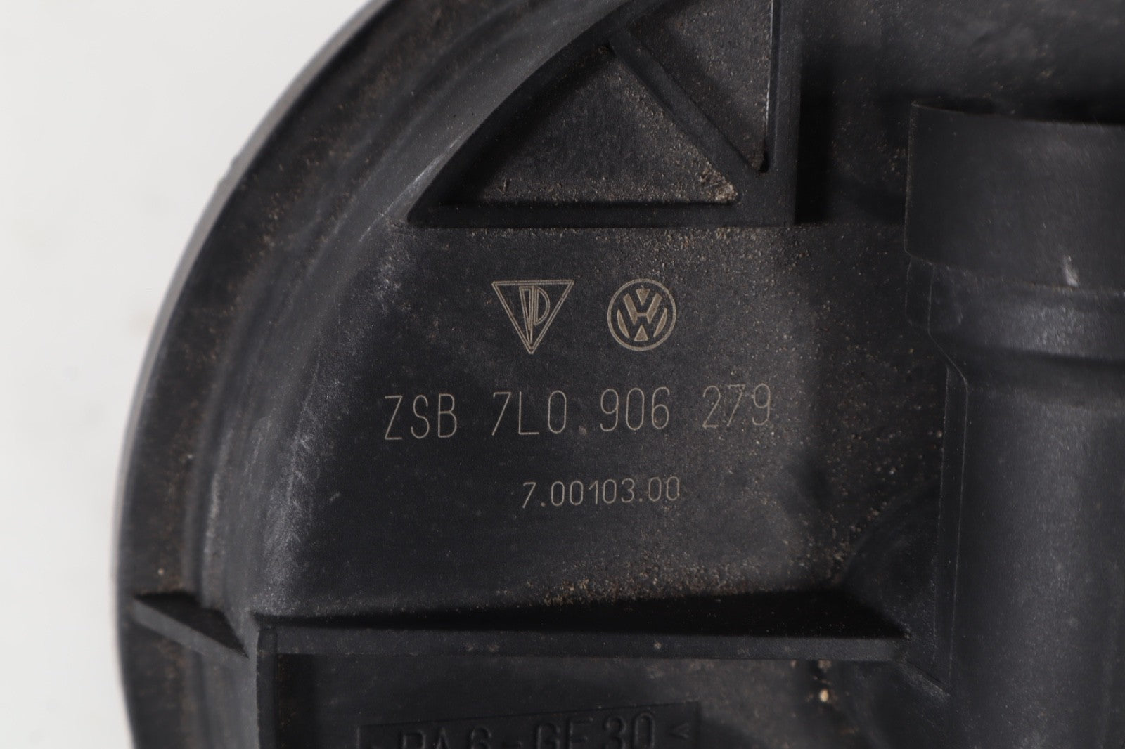 2004-2006  Porsche Cayenne 955 Secondary Smog Air Pump OEM ZSB7L0906279