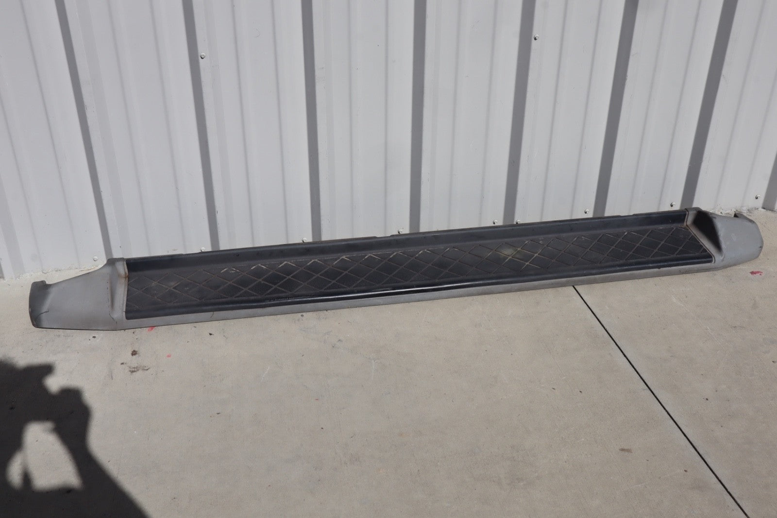 2009-2015 NISSAN ARMADA LEFT DRIVER SIDE RUNNING BOARD STEP PLATE OEM