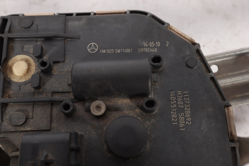 10-17 Mercedes E350 E550 C207 Linkage Motor Wiper Transmission Windshield OEM