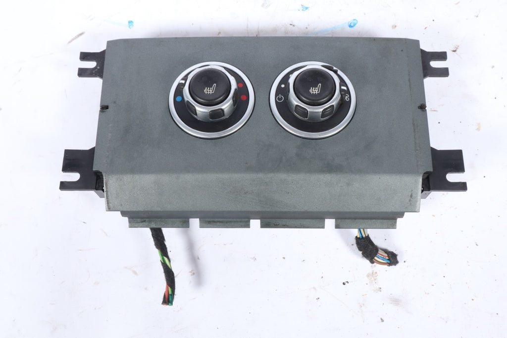 2006 - 08 LAND ROVER RANGE ROVER REAR AC HEATER CLIMATE CONTROL SWITCH OEM