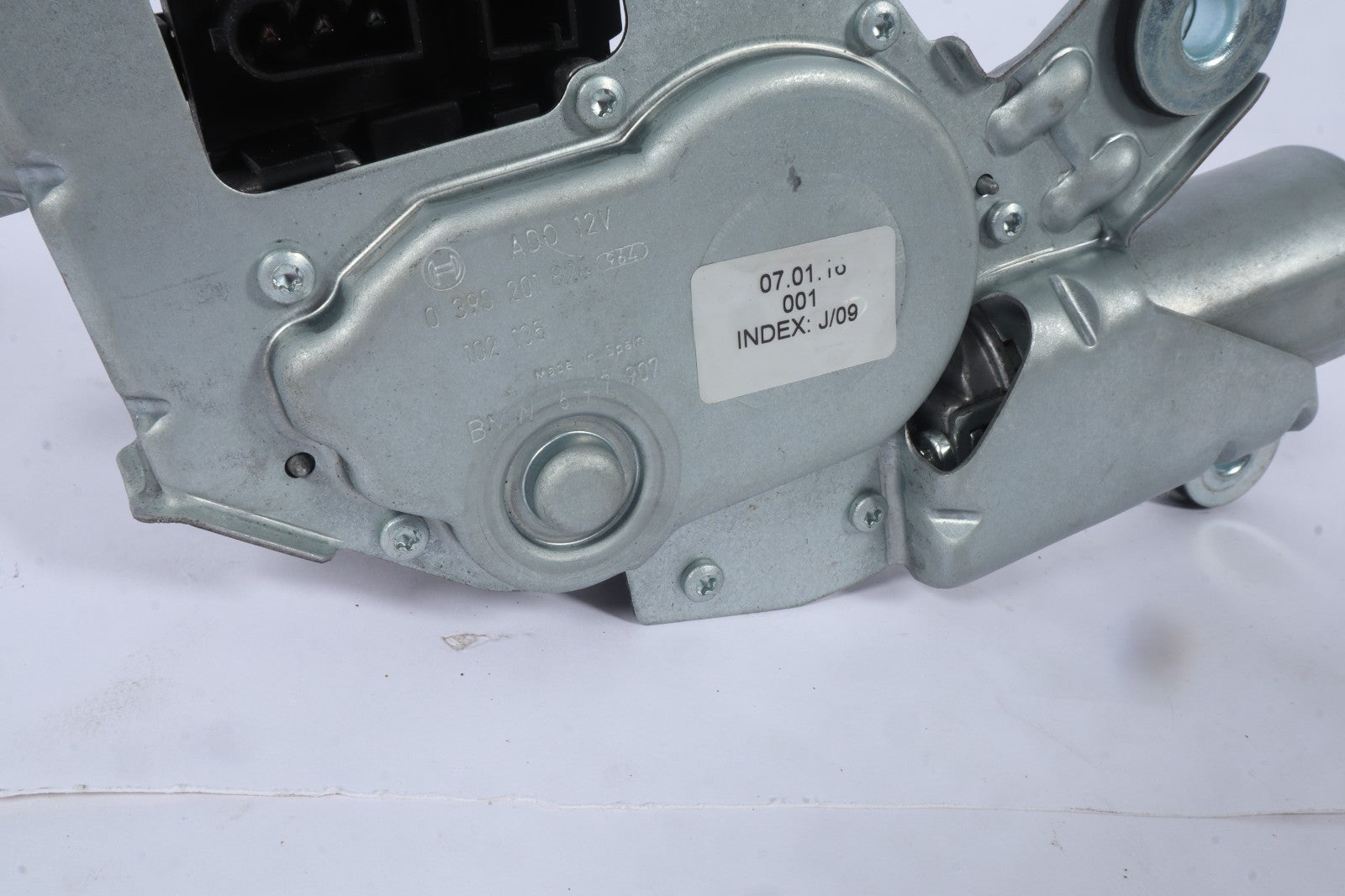 2004-2010 BMW X3 REAR WINDSHIELD TAILGATE WIPER MOTOR OEM 039021824