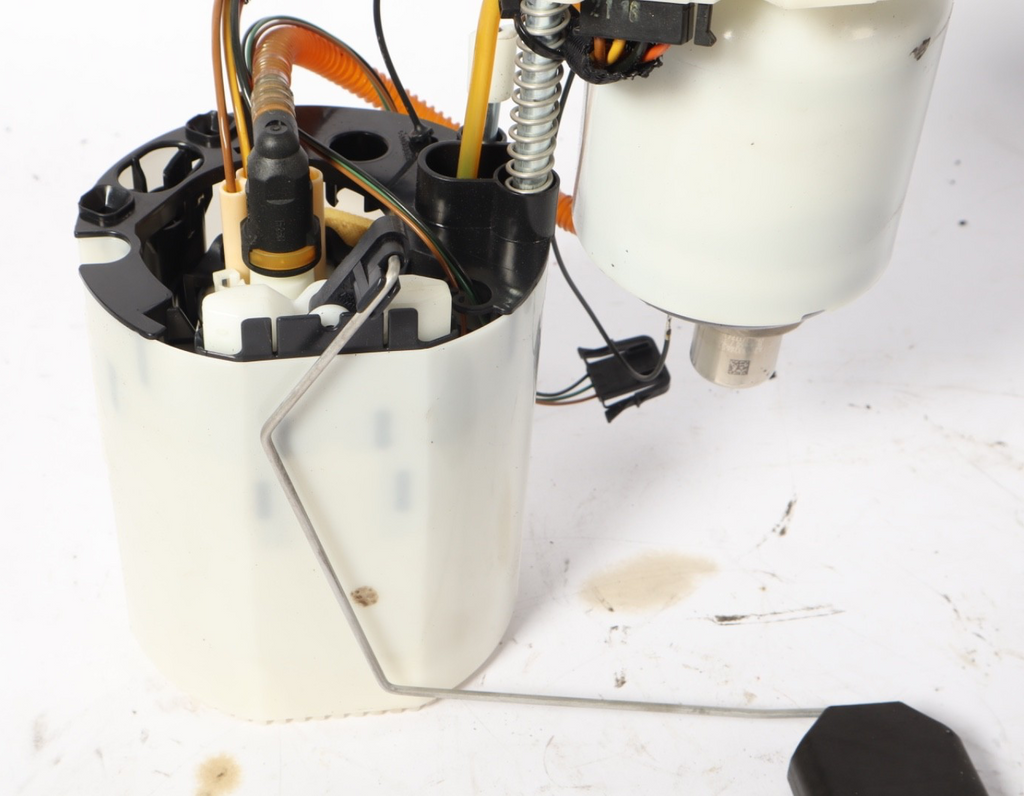 2012 - 2017 AUDI A7 S7 RS7 FUEL GAS TANK PUMP UNIT OEM