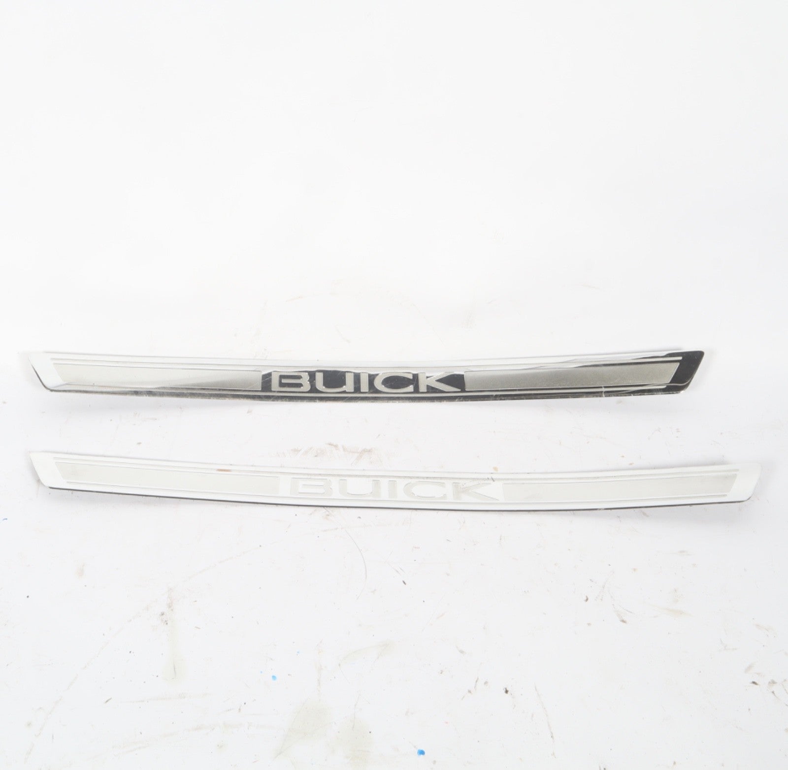 2016–2019 BUICK CASCADA LEFT RIGHT SCUFF PANEL PLATE DOOR SILL OEM