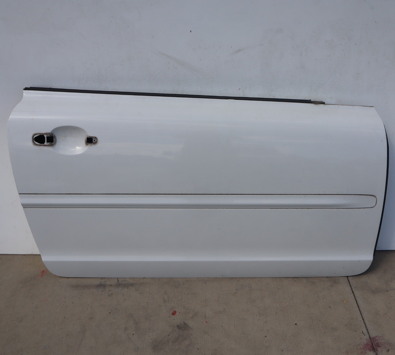 2006-2013 VOLVO C70 T5 FRONT RIGHT PASSENGER DOOR SHELL OEM ONLY PICK UP!!!
