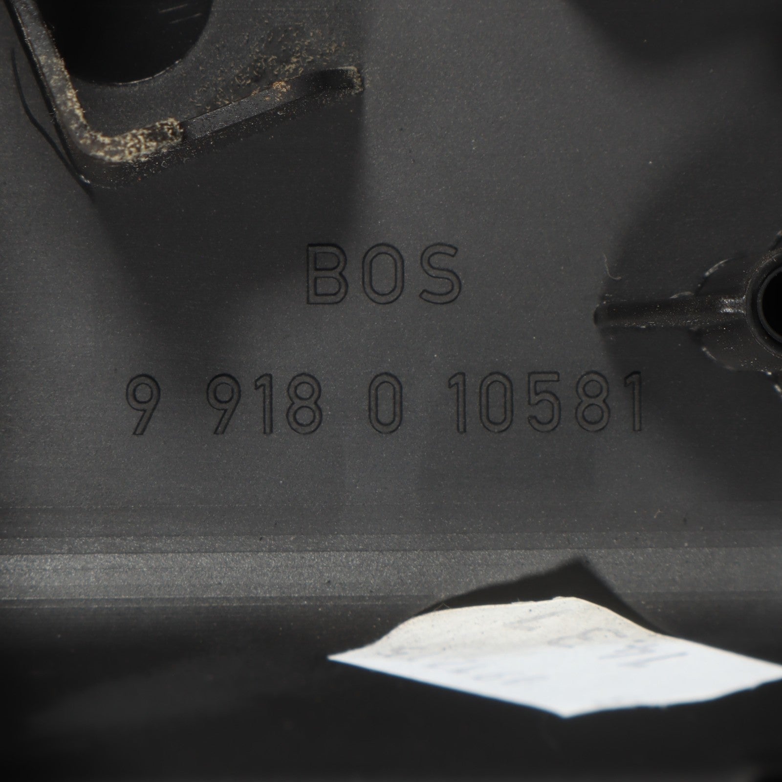2016-2019 BUICK CASCADA FLOOR CENTER CONSOLE ASSY W CONTROLS AND ARMREST OEM