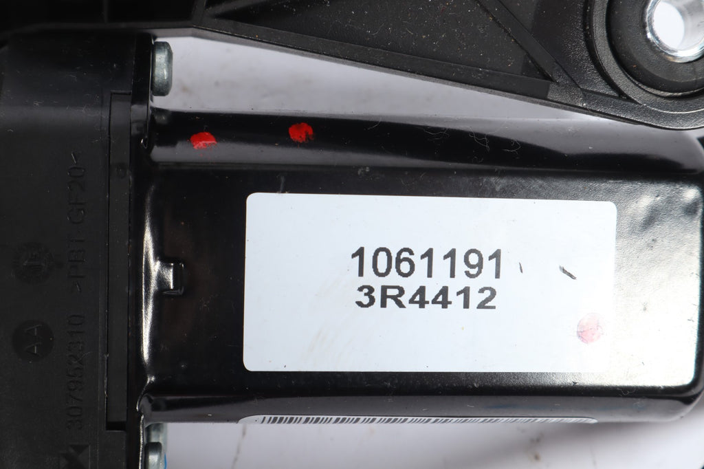 2016-2019 BUICK CASCADA RIGHT SEAT BELT ADJUSTER FEEDER OEM 13371580