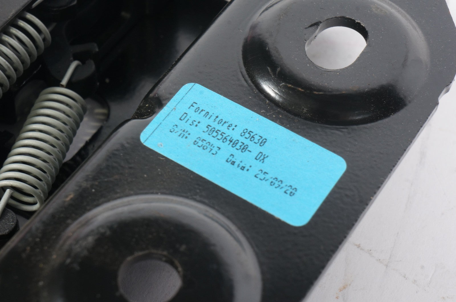 2018 - 2025 ALFA ROMEO STELVIO REAR RIGHT SEAT FOLD LATCH LOCK OEM 505564030
