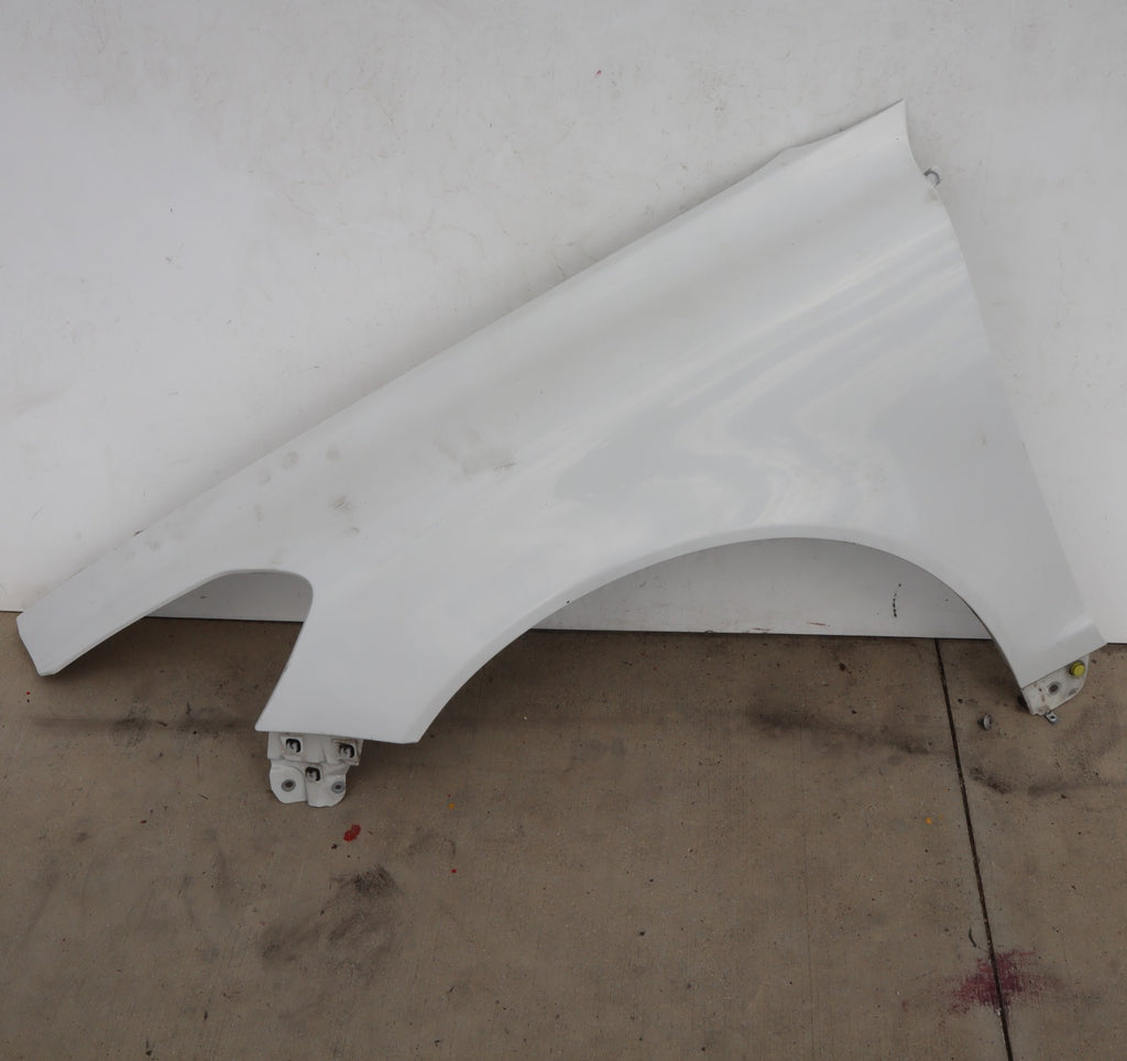 2011 VOLVO C70 FRONT LEFT FENDER OEM