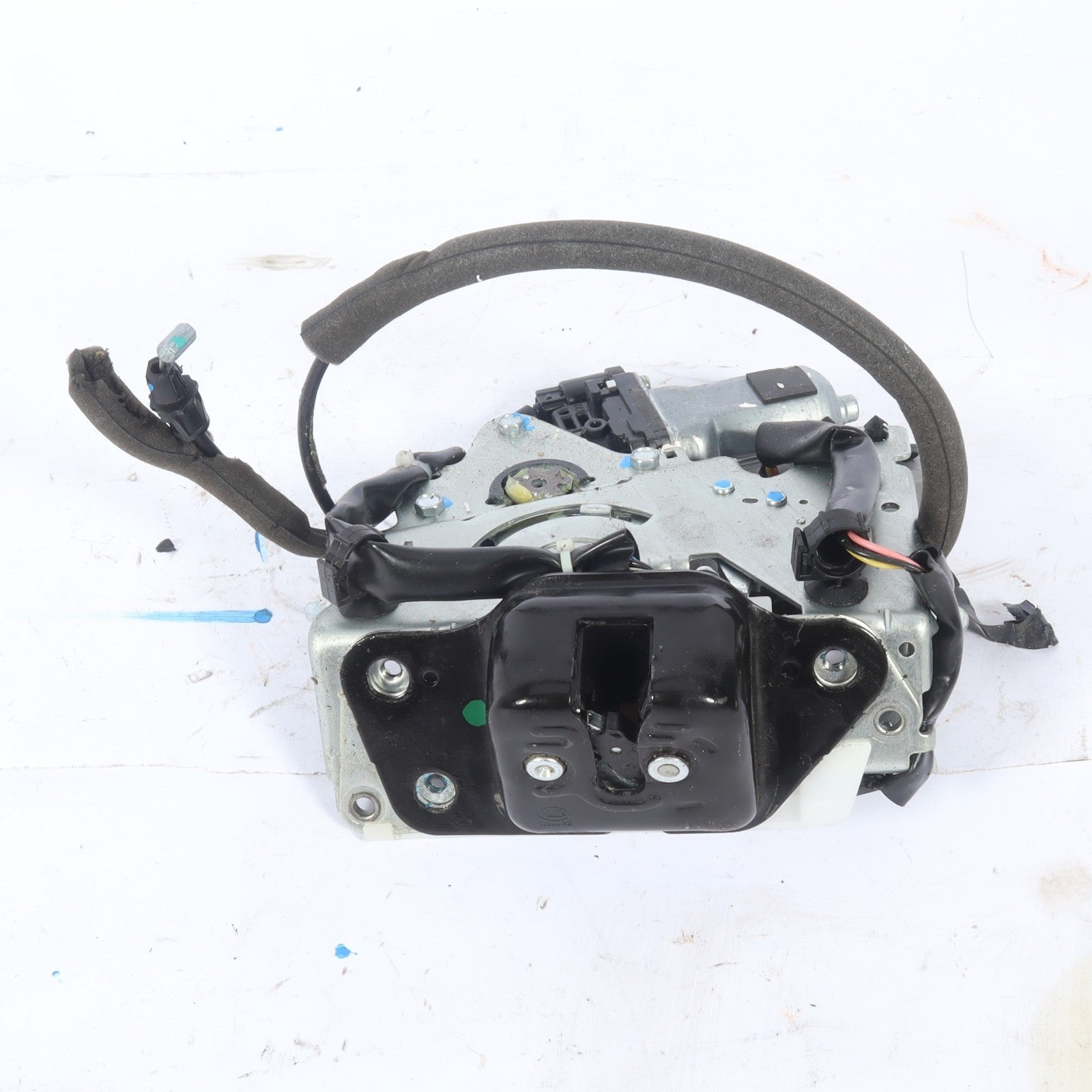 2008-2020 GRAND CARAVAN TOWN COUNTRY REAR TAILGATE LOCK ACTUATOR W/MOTOR OEM