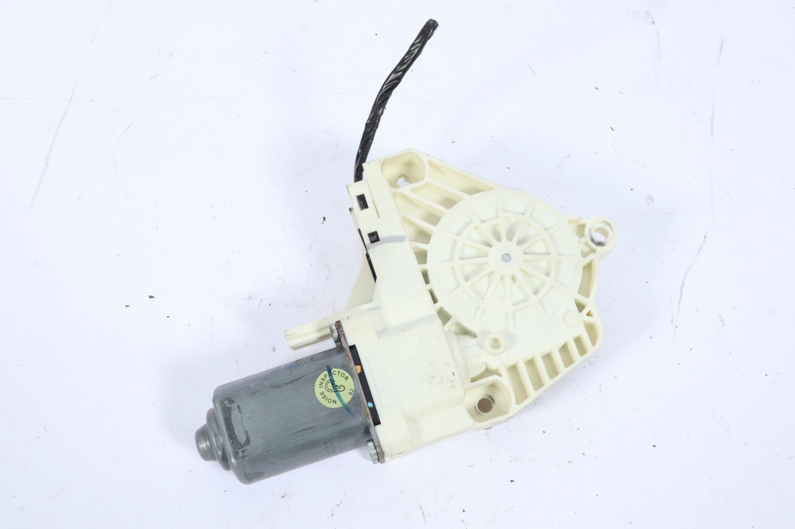 2007-2014 FORD EDGE FRONT RIGHT PASSENGER DOOR POWER WINDOW MOTOR OEM 971463102